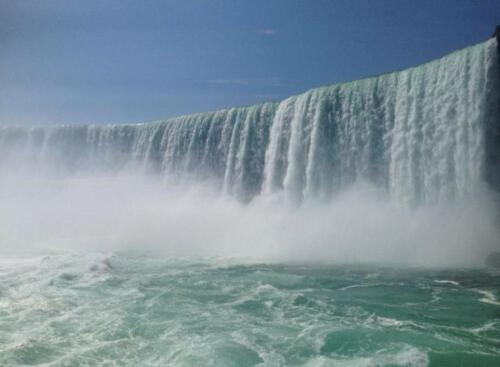 Gushing waters of Niagra